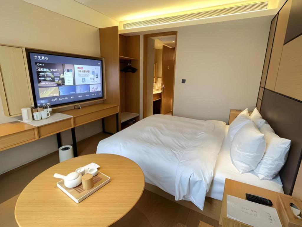 Ji Hotel Shanghai The Bund Tiantong Road Buitenkant foto